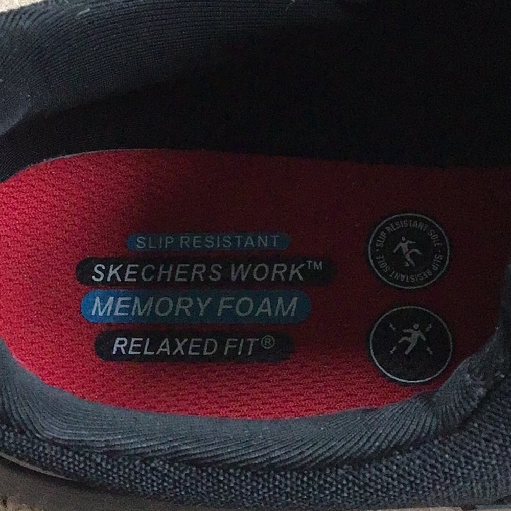 New Skechers All-Black Sneakers - Picture 4 of 11